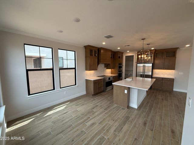 2430 W Los Arboles Place, Chandler, AZ 85224