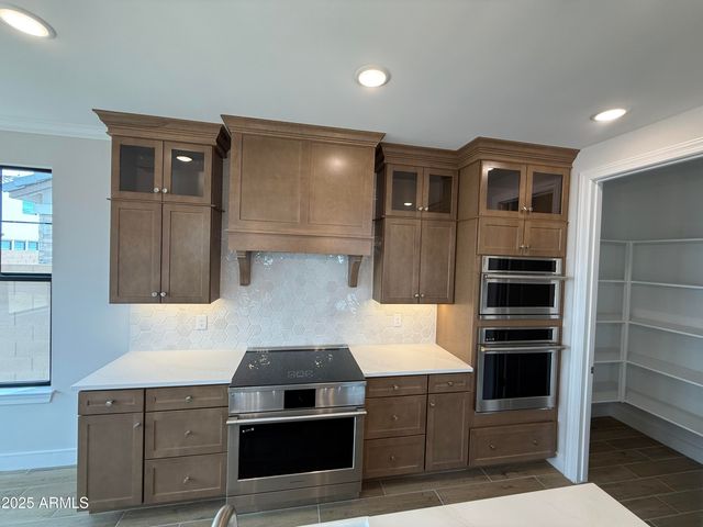 2430 W Los Arboles Place, Chandler, AZ 85224