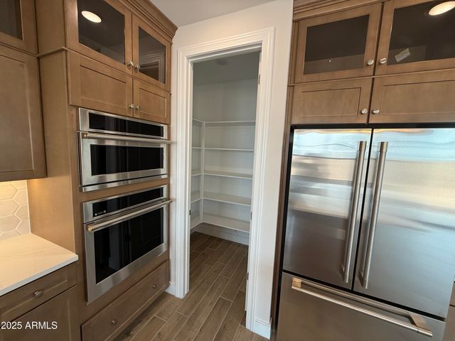 2430 W Los Arboles Place, Chandler, AZ 85224