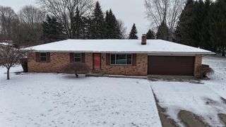 2599 E Robby Drive, Warsaw, IN 46580