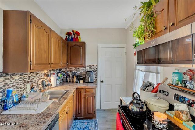 212 E Main Street, Johnstown, NY 12095