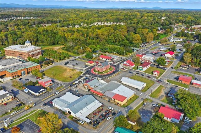 10 Pearl Chambers Drive, Dawsonville, GA 30534