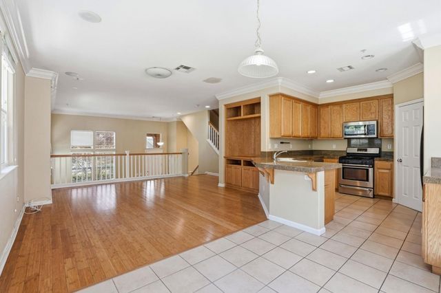 1350 Summer Lane, Richmond, CA 94806