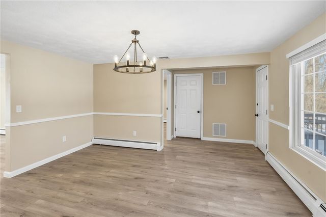 33 Eagle Run, Warwick, RI 02818