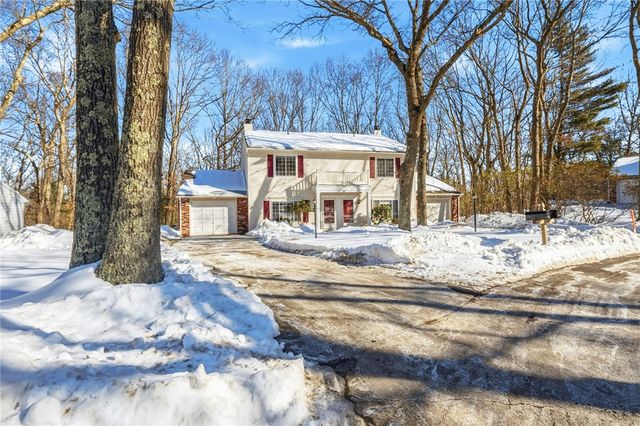 33 Eagle Run, Warwick, RI 02818