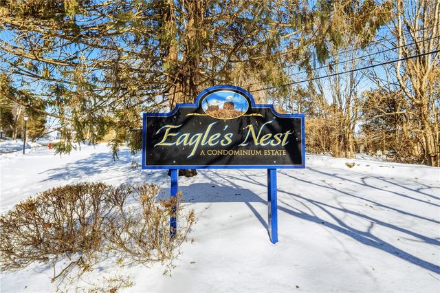 33 Eagle Run, Warwick, RI 02818