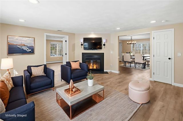 33 Eagle Run, Warwick, RI 02818