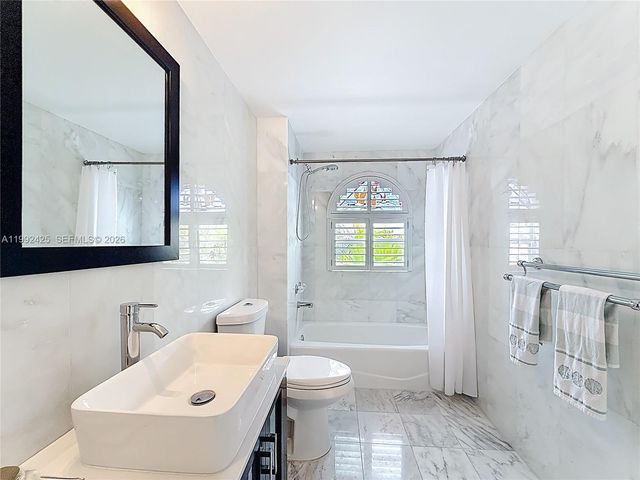 9008 Collins Ave 303, Surfside, FL 33154