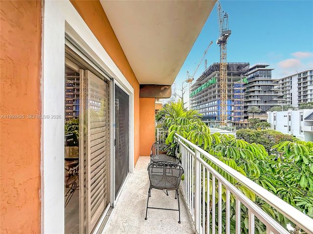 9008 Collins Ave 303, Surfside, FL 33154