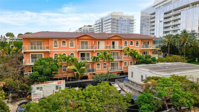 9008 Collins Ave 303, Surfside, FL 33154