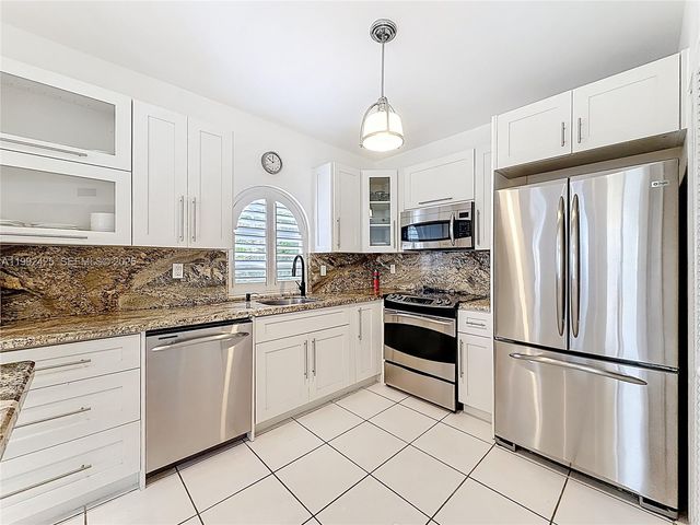 9008 Collins Ave 303, Surfside, FL 33154