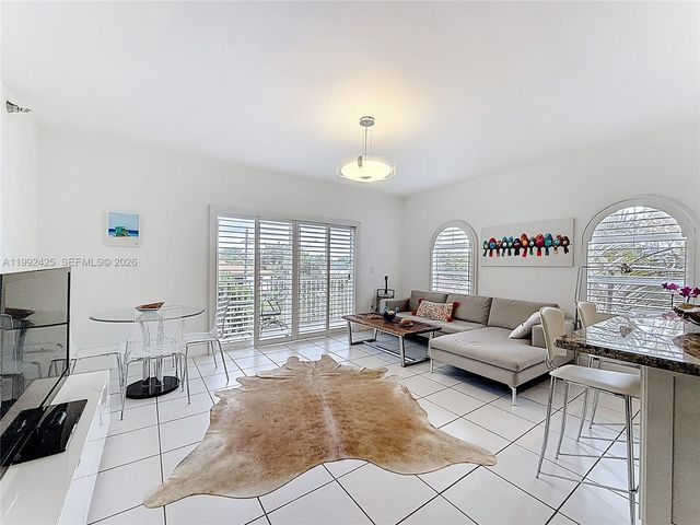 9008 Collins Ave 303, Surfside, FL 33154