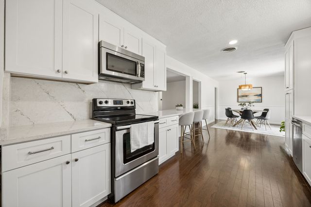 721 Danish Drive, Grand Prairie, TX 75050