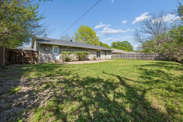 721 Danish Drive, Grand Prairie, TX 75050