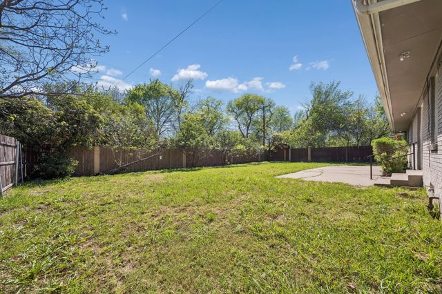 721 Danish Drive, Grand Prairie, TX 75050