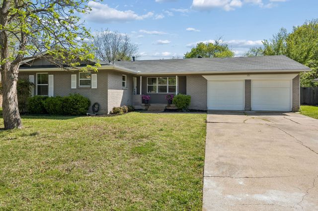 721 Danish Drive, Grand Prairie, TX 75050