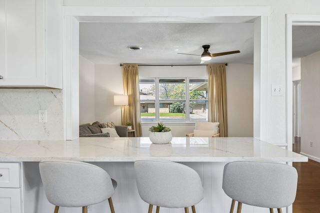 721 Danish Drive, Grand Prairie, TX 75050