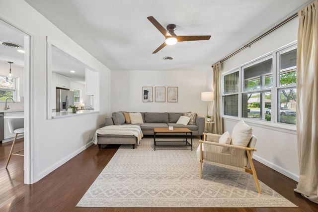 721 Danish Drive, Grand Prairie, TX 75050