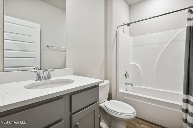 7733 Coral Lane, Ocean Springs, MS 39564
