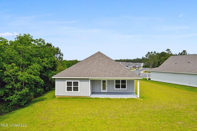 7733 Coral Lane, Ocean Springs, MS 39564