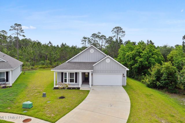 7733 Coral Lane, Ocean Springs, MS 39564
