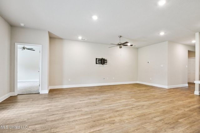 7733 Coral Lane, Ocean Springs, MS 39564