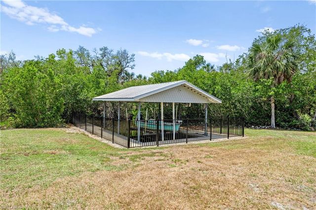 18250 Parkridge CT, Fort Myers, FL 33908