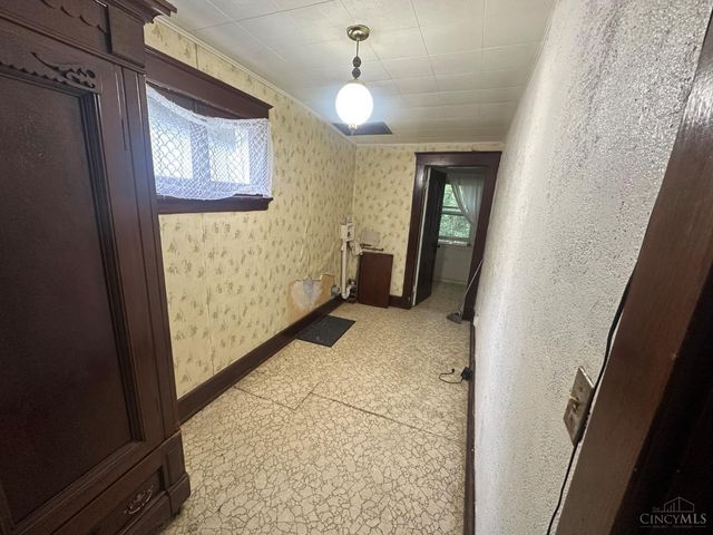 1216 Carson Avenue, Cincinnati, OH 45205