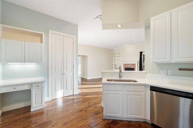 1105 Victoria ST, Taylor, TX 76574