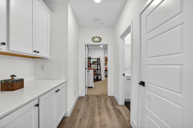 979 Ayers Ln, Galt, CA 95632