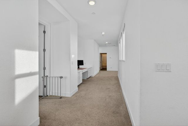 979 Ayers Ln, Galt, CA 95632