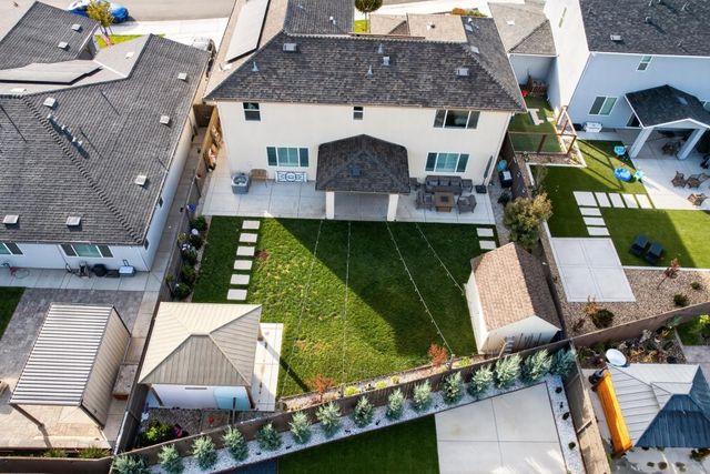 979 Ayers Ln, Galt, CA 95632