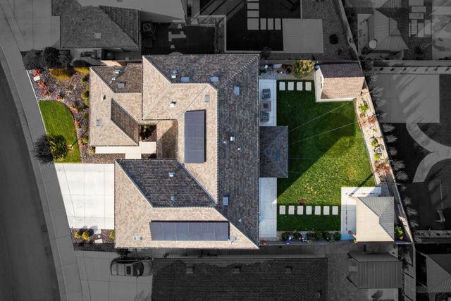 979 Ayers Ln, Galt, CA 95632