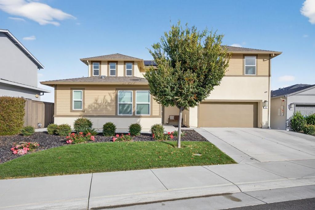 979 Ayers Ln, Galt, CA 95632