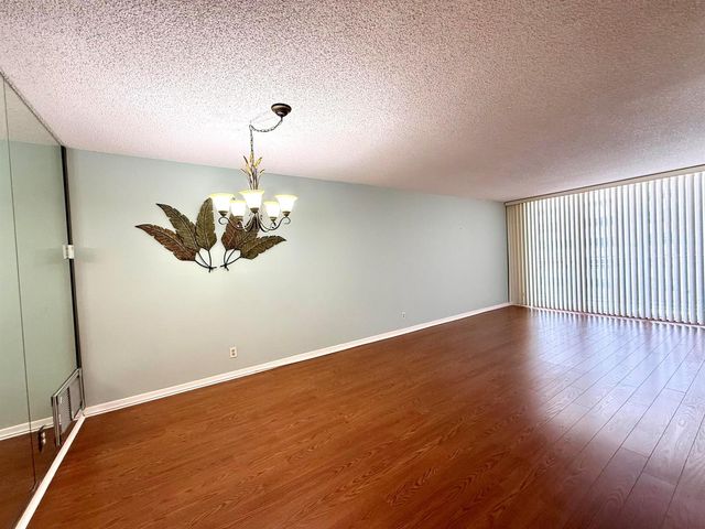 101 Briny Avenue 906, Pompano Beach, FL 33062