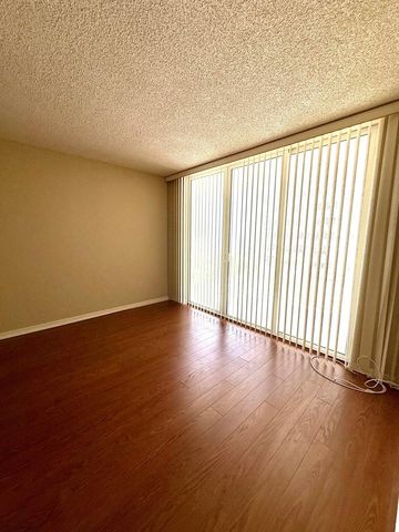 101 Briny Avenue 906, Pompano Beach, FL 33062