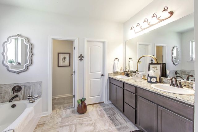 131 Cesare Drive, Thibodaux, LA 70301