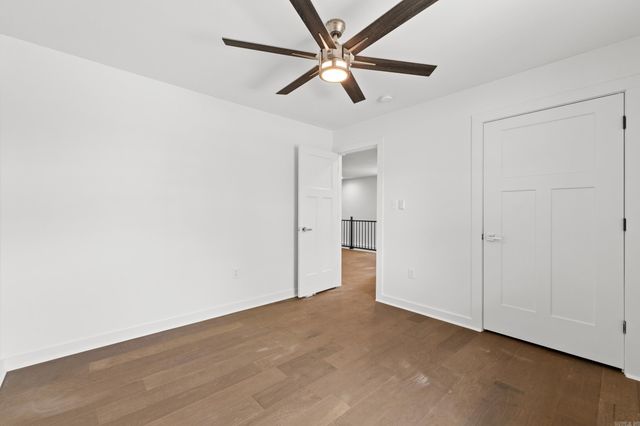 3237 College Avenue, Conway, AR 72034