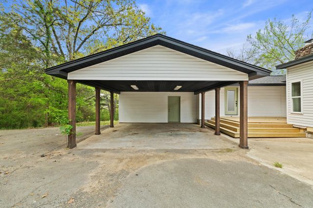 3237 College Avenue, Conway, AR 72034