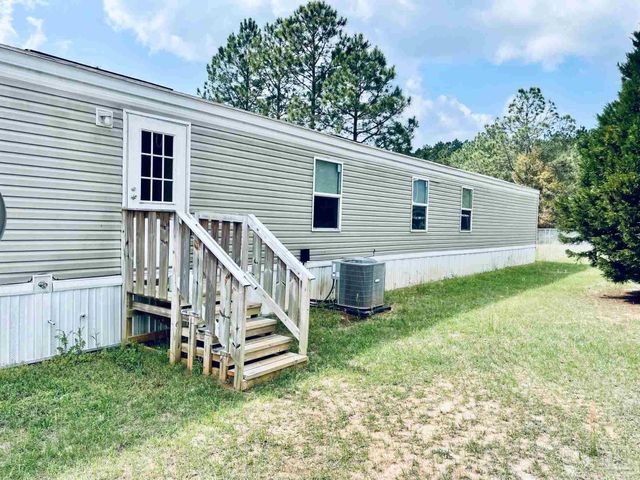 4619 Thoroughbred Dr, Milton, FL 32583