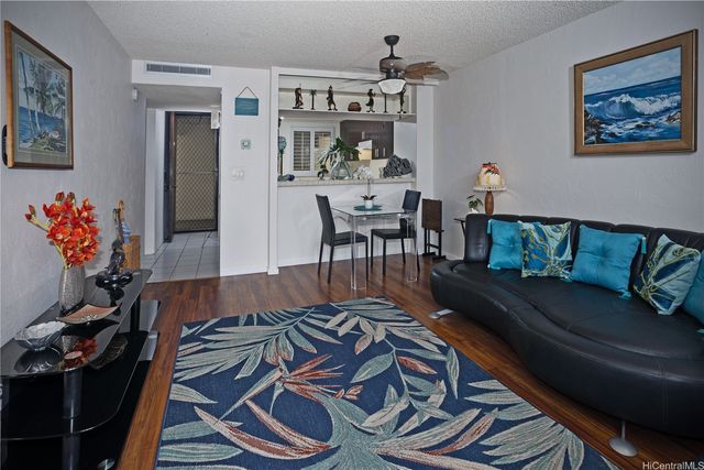500 Lunalilo Home Road 34A, Honolulu, HI 96825