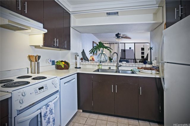 500 Lunalilo Home Road 34A, Honolulu, HI 96825