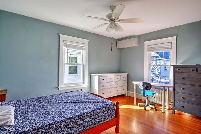 21 Chaucer Street, Providence, RI 02908