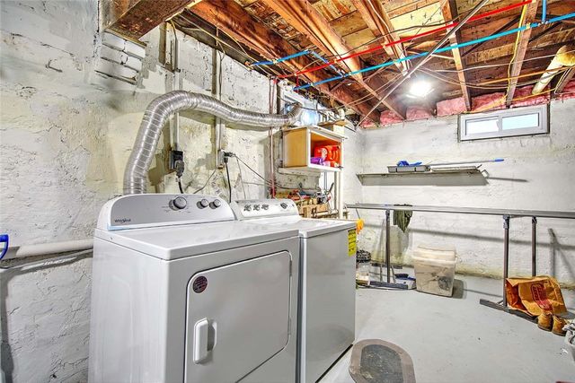 21 Chaucer Street, Providence, RI 02908