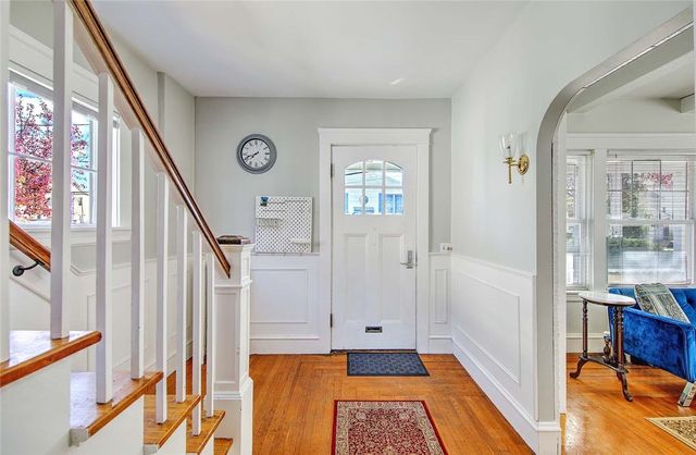 21 Chaucer Street, Providence, RI 02908