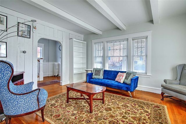 21 Chaucer Street, Providence, RI 02908