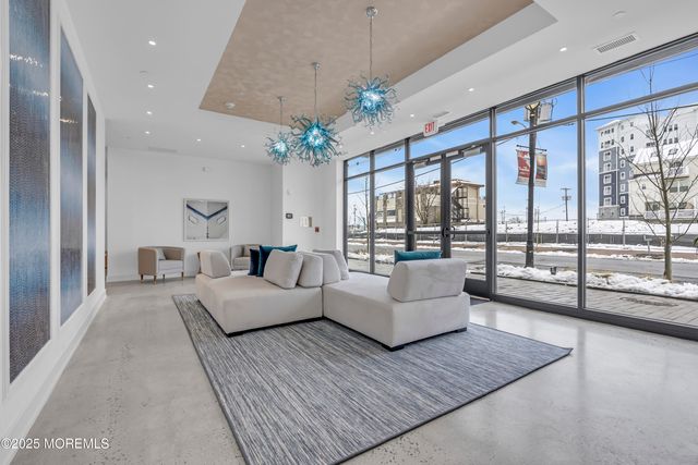 19 Carr Avenue 319, Keansburg, NJ 07734