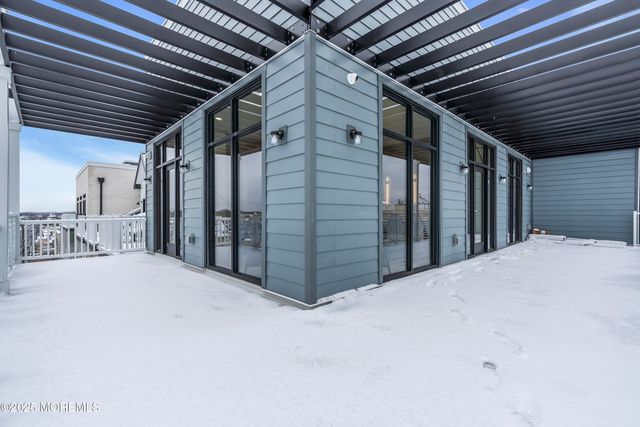 19 Carr Avenue 319, Keansburg, NJ 07734