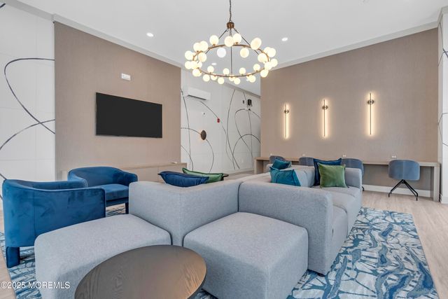 19 Carr Avenue 319, Keansburg, NJ 07734