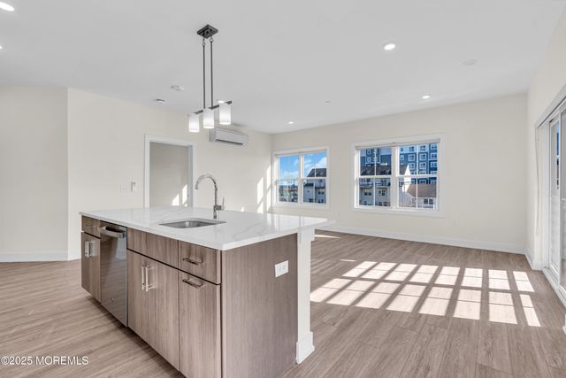 19 Carr Avenue 319, Keansburg, NJ 07734